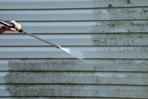 pressure washing siding